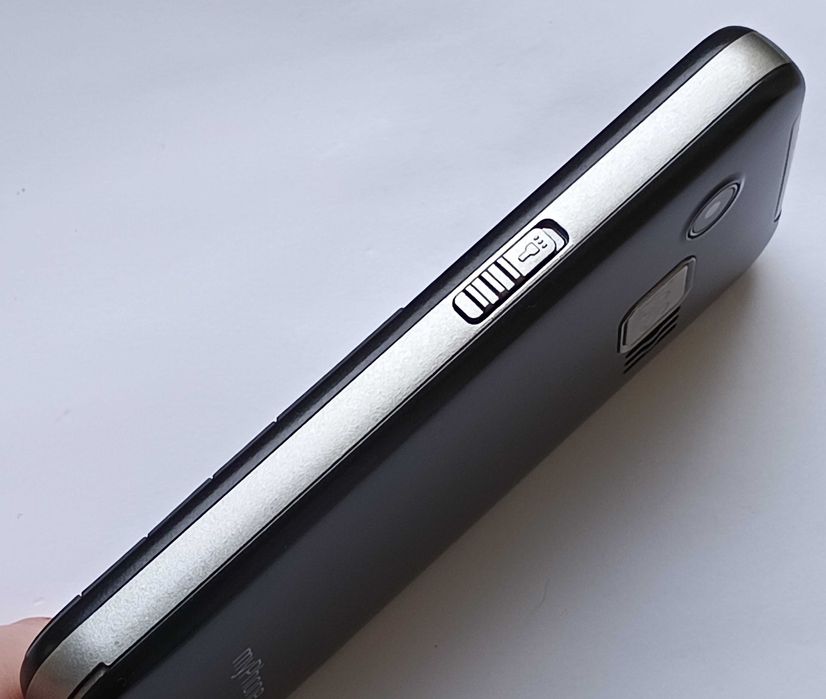 myPhone Halo 3 LTE dla seniora z latarką i SOS -idealny zestaw