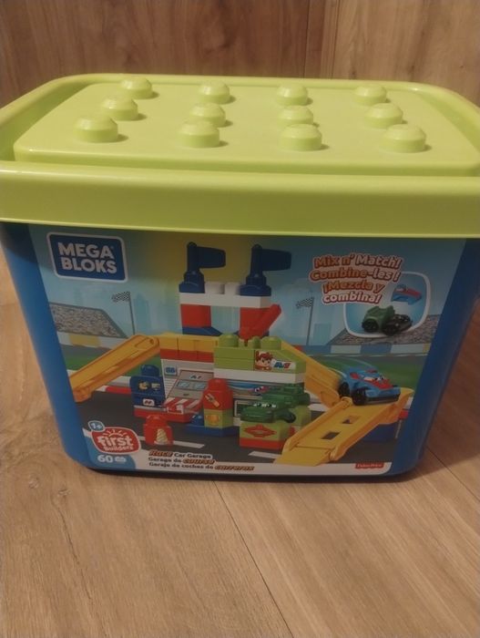 Klocki Mega Bloks Race Car Garage