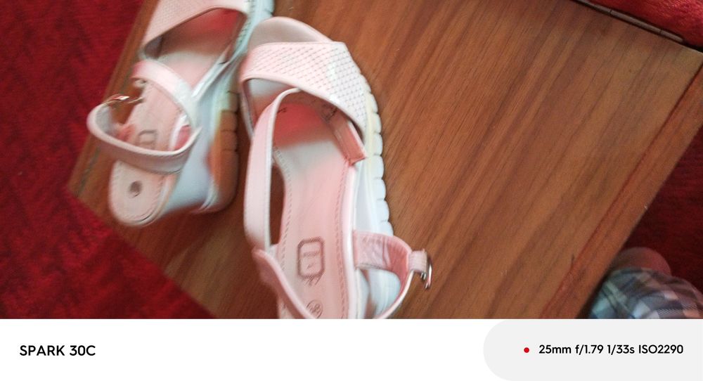 Босоножки кожзаменителя