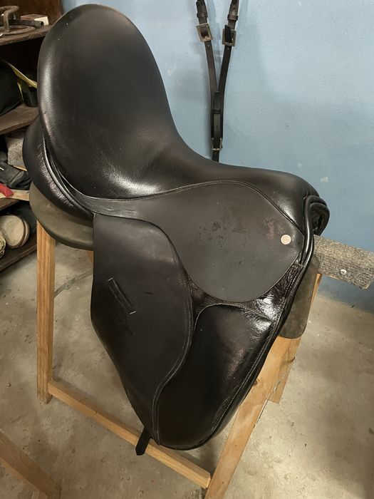 Selim em ótimo estado