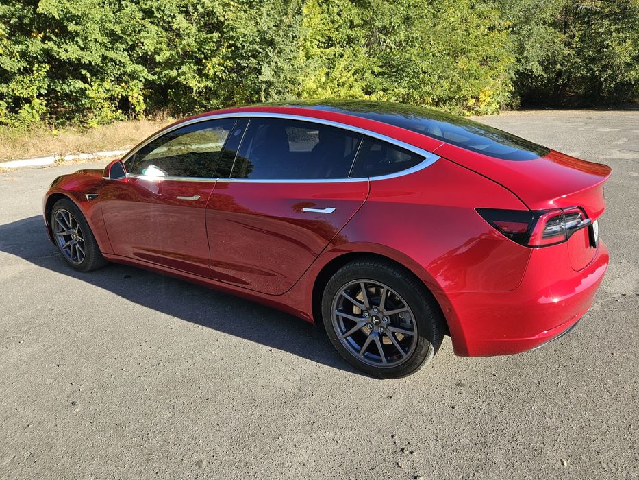 Tesla model 3 2019