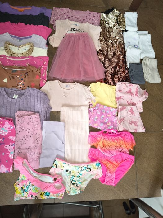 Ubranka dla dziewczynki r. 110