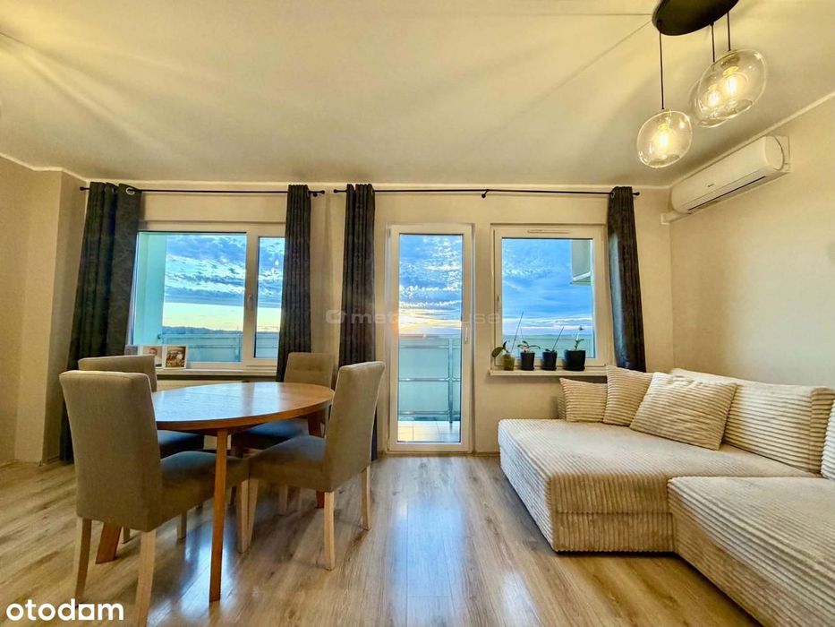 49 m²,  9. piętro  2 balkony