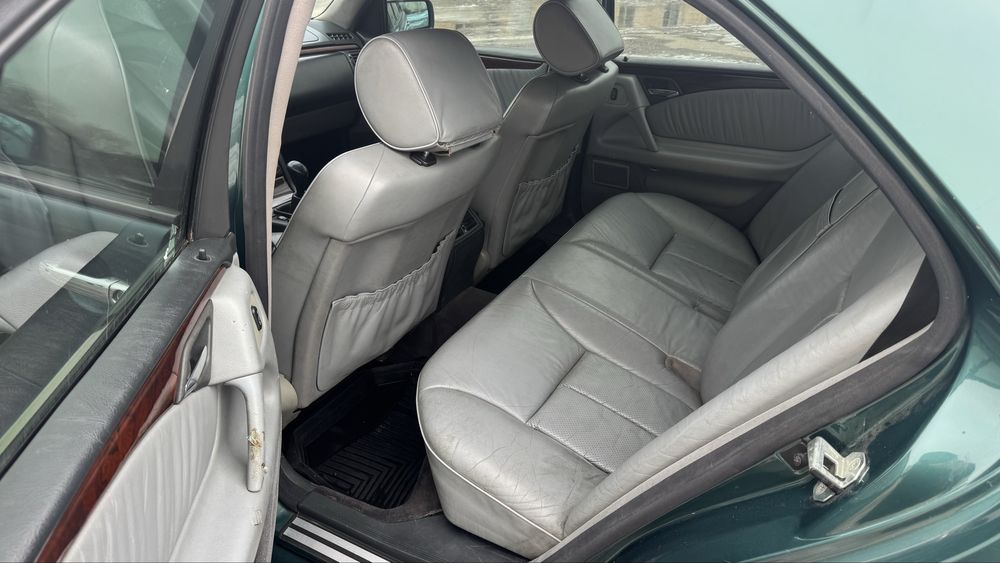 Mercedes-Benz E W210 2.2 газ/бенз