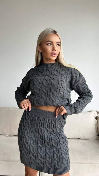 Костюм вʼязаний , графіт колір! Зима!