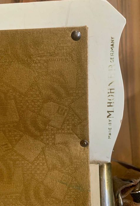 Bonito Acordeão Hohner à 3 voz, todo funcional, muito bem conservado