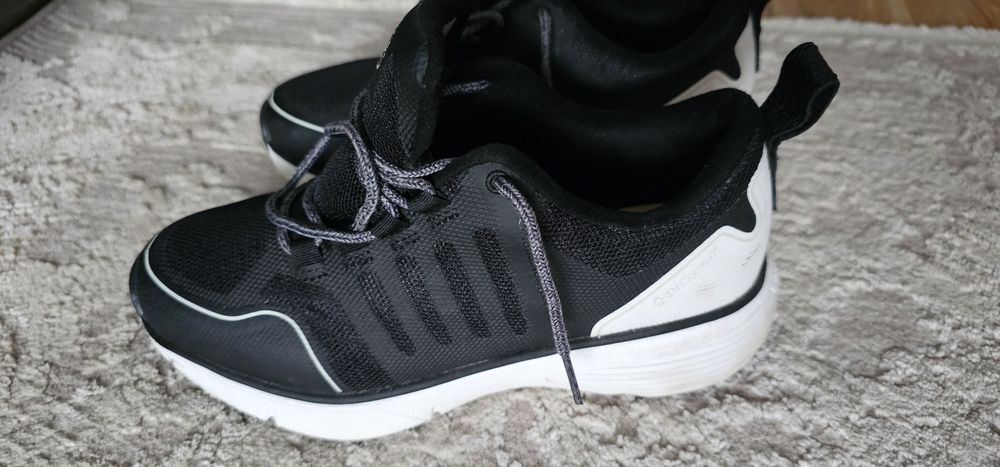 Кросівки Dr. Com 38.5 розмір