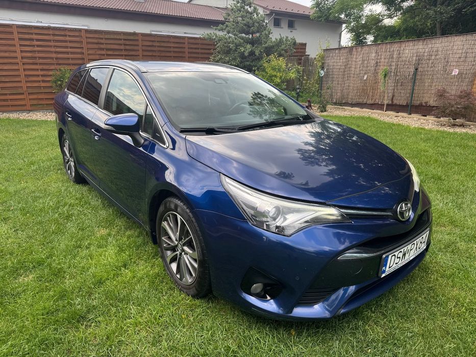 Toyota Avensis Salon Polska Bezwypadek Navi Klimatronik Super Stan Doinwestowany