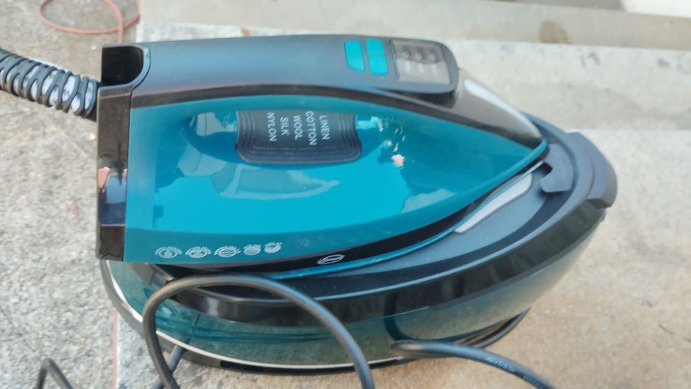 Ferro de passar roupa a vapor c/caldeira