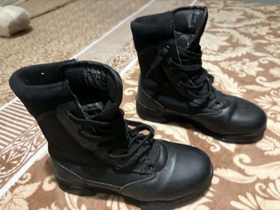 Vendo botas magnum