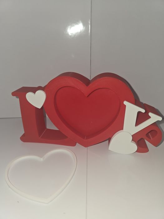 Walentynki, dzień zakochanych. Ramka na zdjęcie  LOVE +SERCE