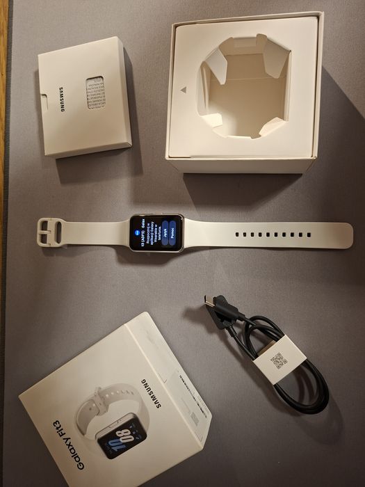 Smartwatch / Smartband Samsung Galaxy Fit 3, Biały/ Srebrny, Nowy, Dowód Zakupu, Gwarancja
