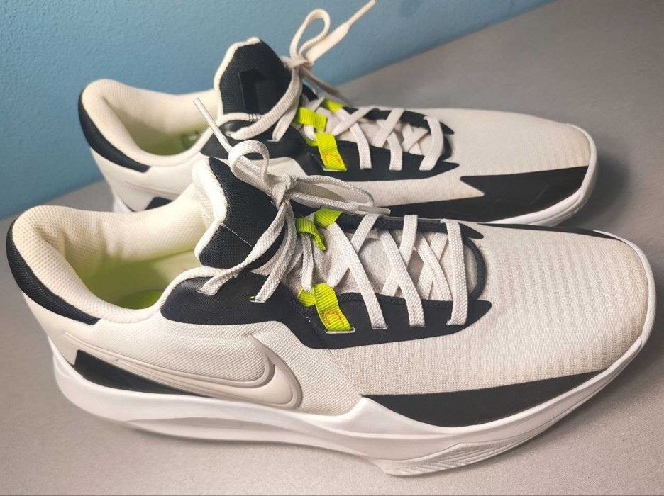 Чоловічі баскетбольні кросівки Nike Precision 6  46 розмір (30 см)