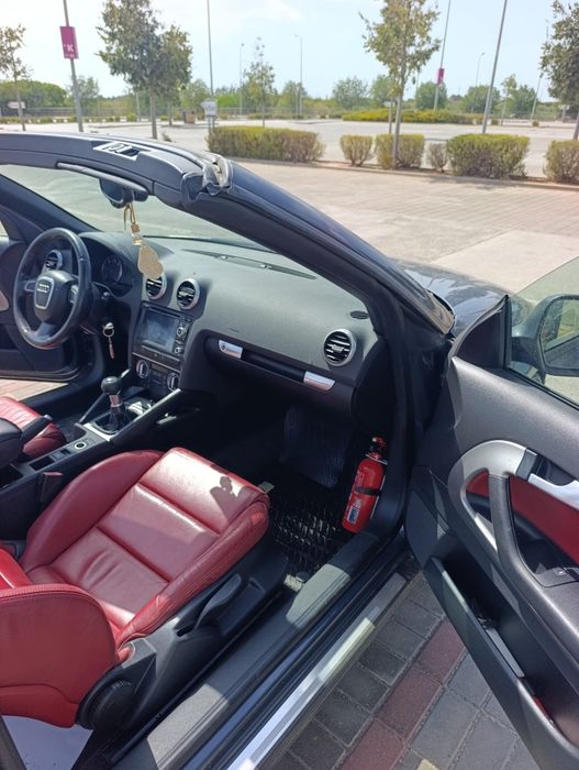 Carro Audi A3 Cabriolet descapotável — photo 4