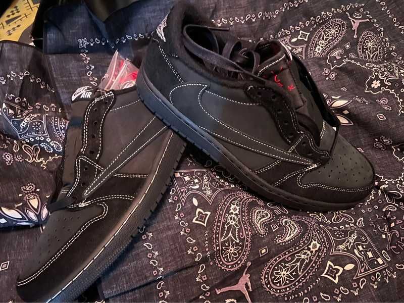 Jordan 1 Retro Low OG SP Travis Scott Black Phantom R.36