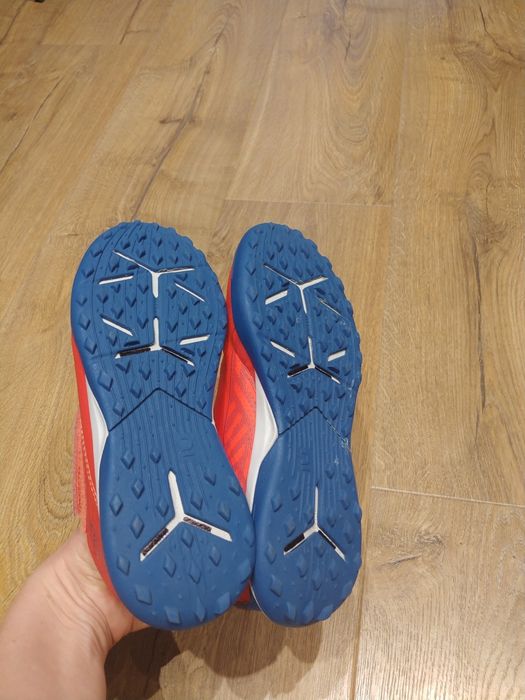 Buty piłkarskie turfy Kipsta rozm. 32