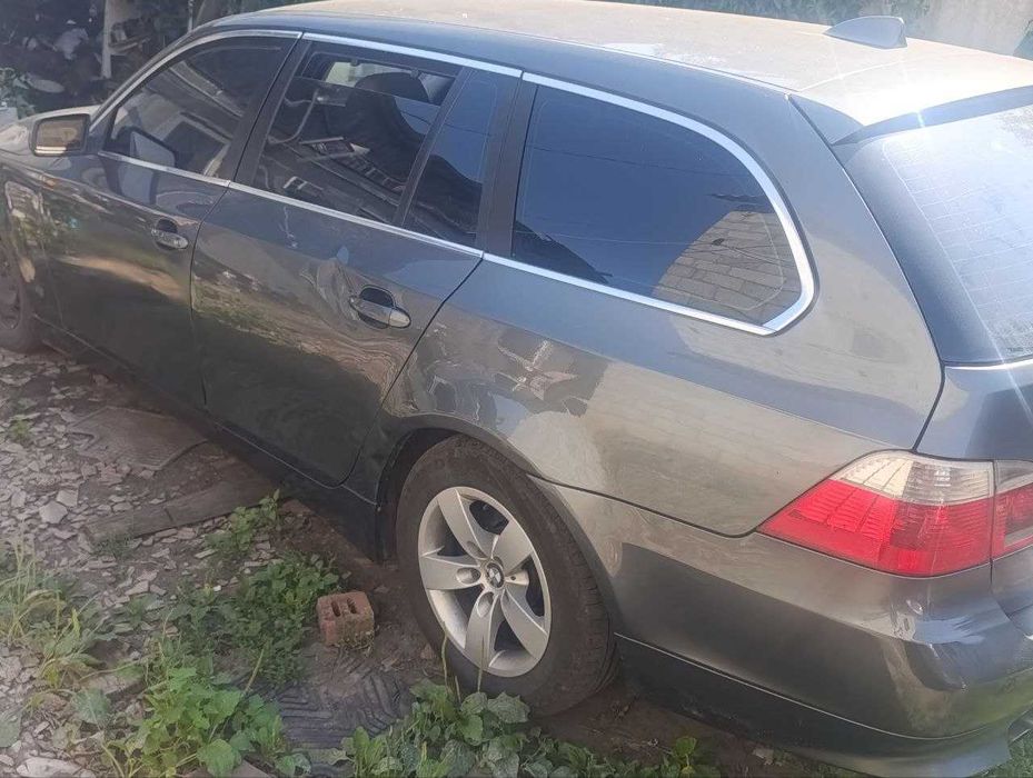 Продам БМВ E61 530