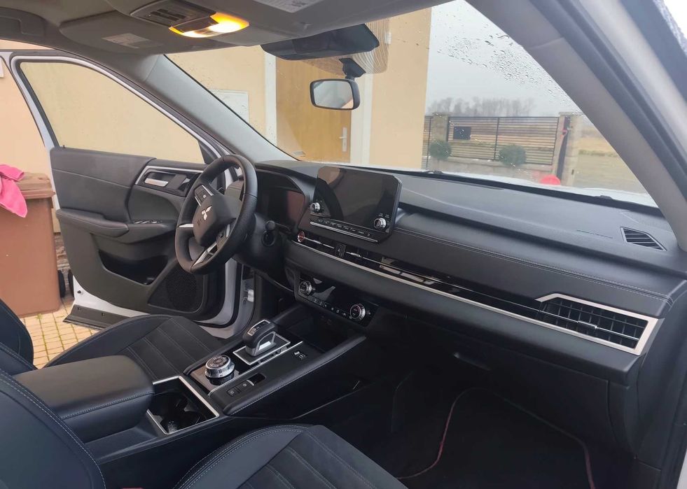 2024 Mitsubishi Outlander