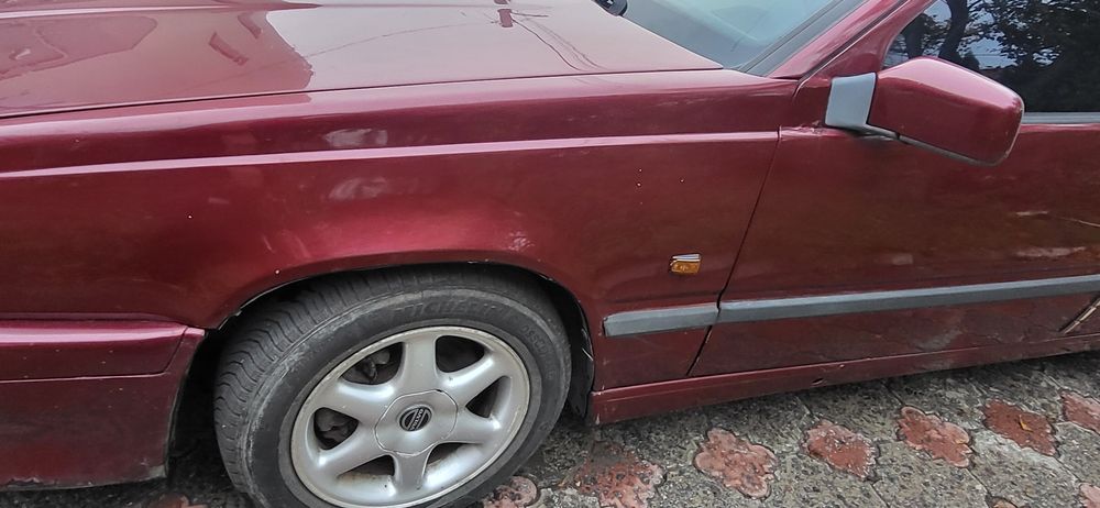автомобиль Вольво