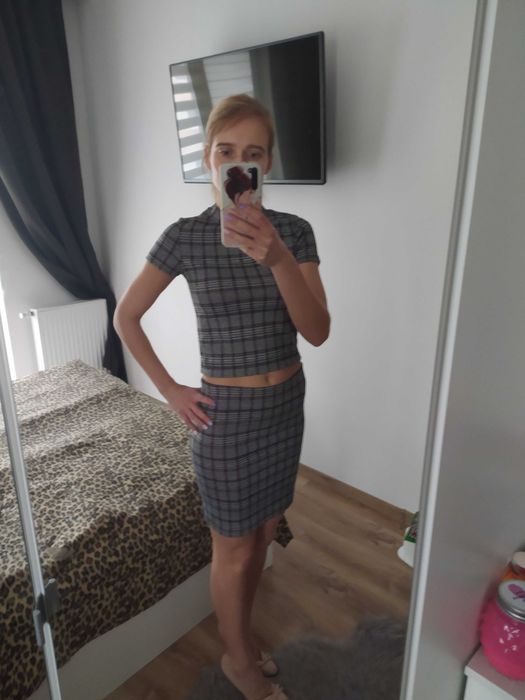 Zestaw komplet spódnica prosta ołówkowa w kratkę bluzka crop top