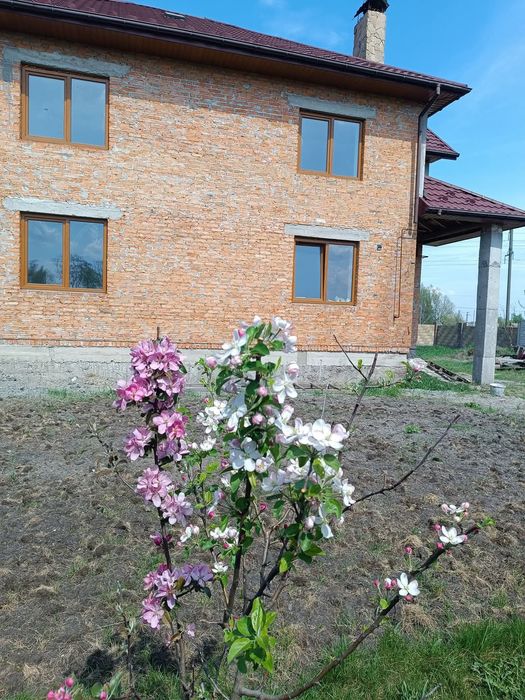 Продам будинок в смт Гірник