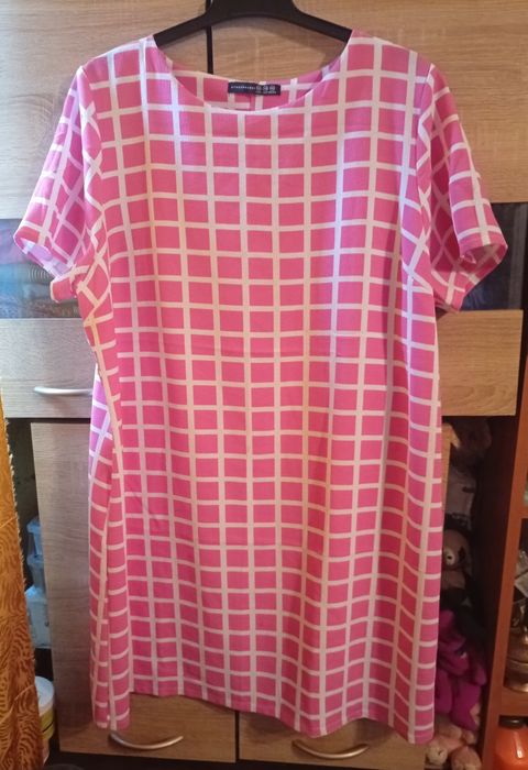 Śliczna Sukienka W Literę A Kratka 4XL Atmosfere