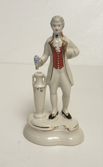Stara figurka porcelanowa PRL kawaler Jezel Katowice