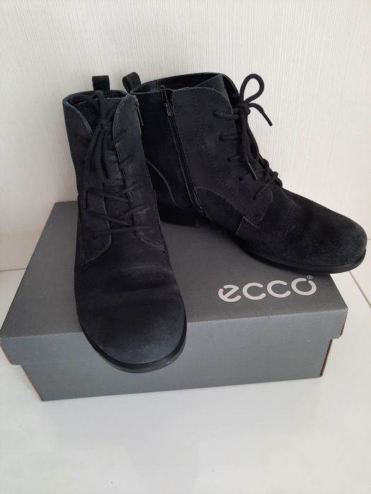 Демісезонні черевики Ecco замшевые ботинки