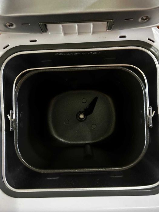 Máquina elétrica para fazer pão