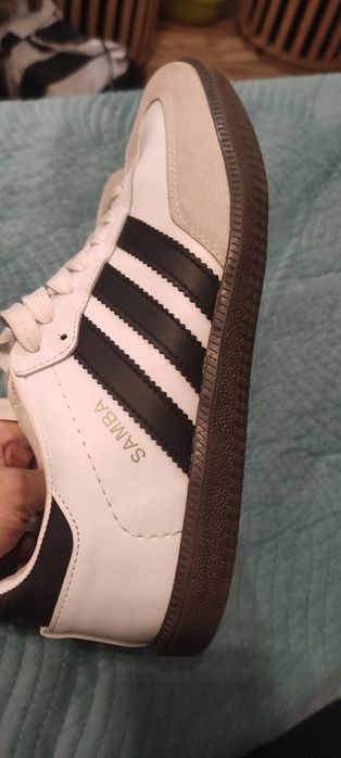 Sneakersy adidas. Rozmiar 41