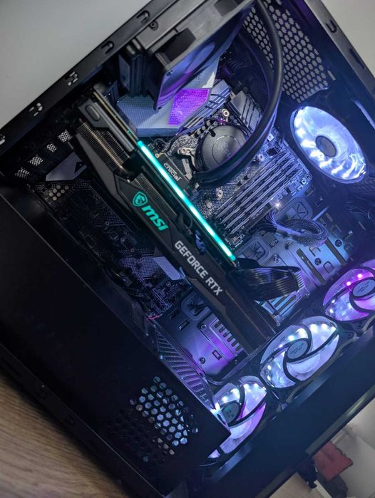 Komputer gamingowy RTX 3070 8GB i7 8700k 32GB LED 850W SSD Z390-A