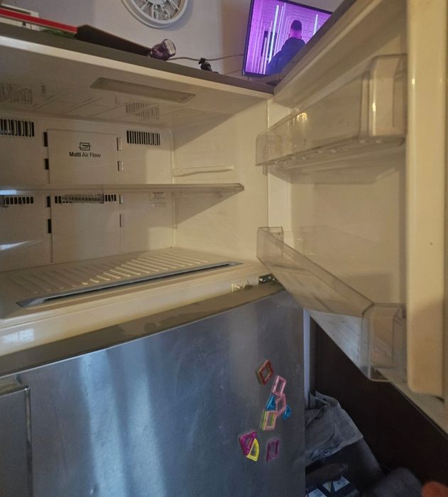 Продам холодильник LG