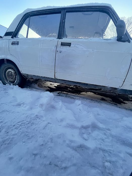 Продам ваз 2107.
