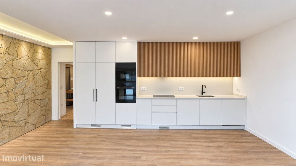 Apartamento T2 na Rua Doutor Francisco Machado Owen