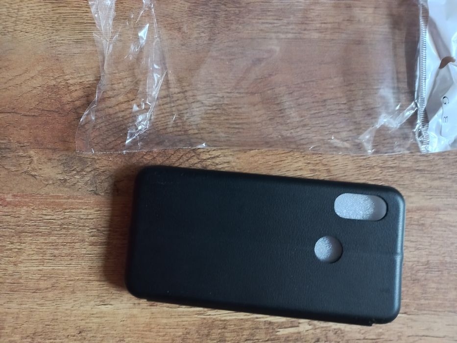 Продам чехол-книжка,  силиконовый  чехол