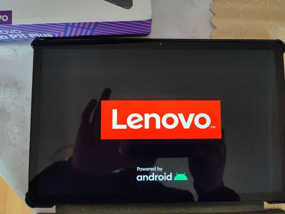 Tablet LENOVO Tab P11 Plus 64 GB + Etui Model TB-J616F (prawie nowy)