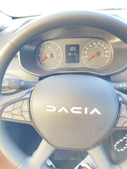 Dacia sandero como novo