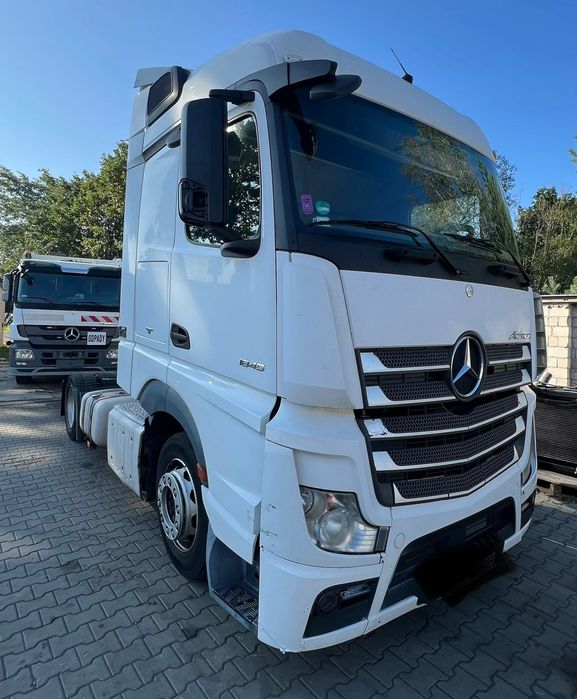Mercedes-Benz