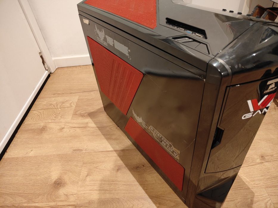 Full tower NZXT Phantom PHAN-001