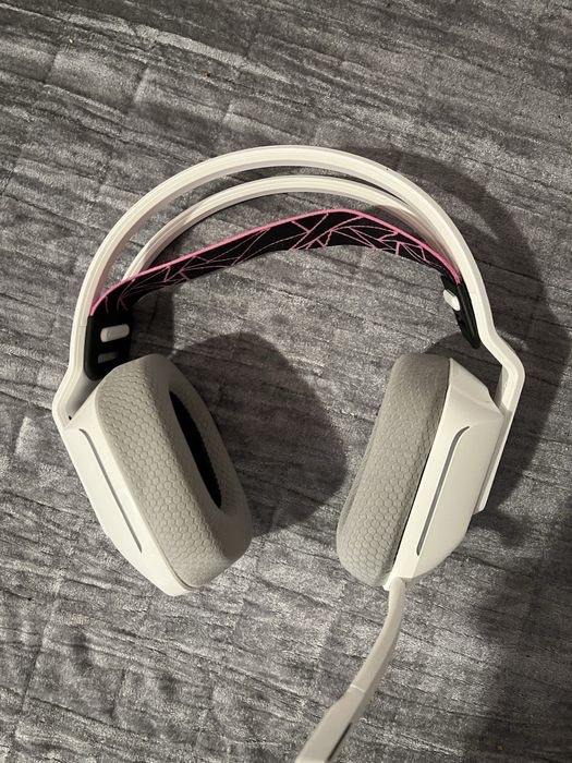 słuchawki logitech g733