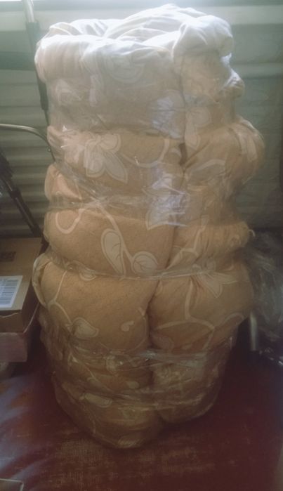 Отдам даром
Два матраса + одеяло,, сильно б/у, может кому-то пригодится.
Самовывоз (есть лифт)
