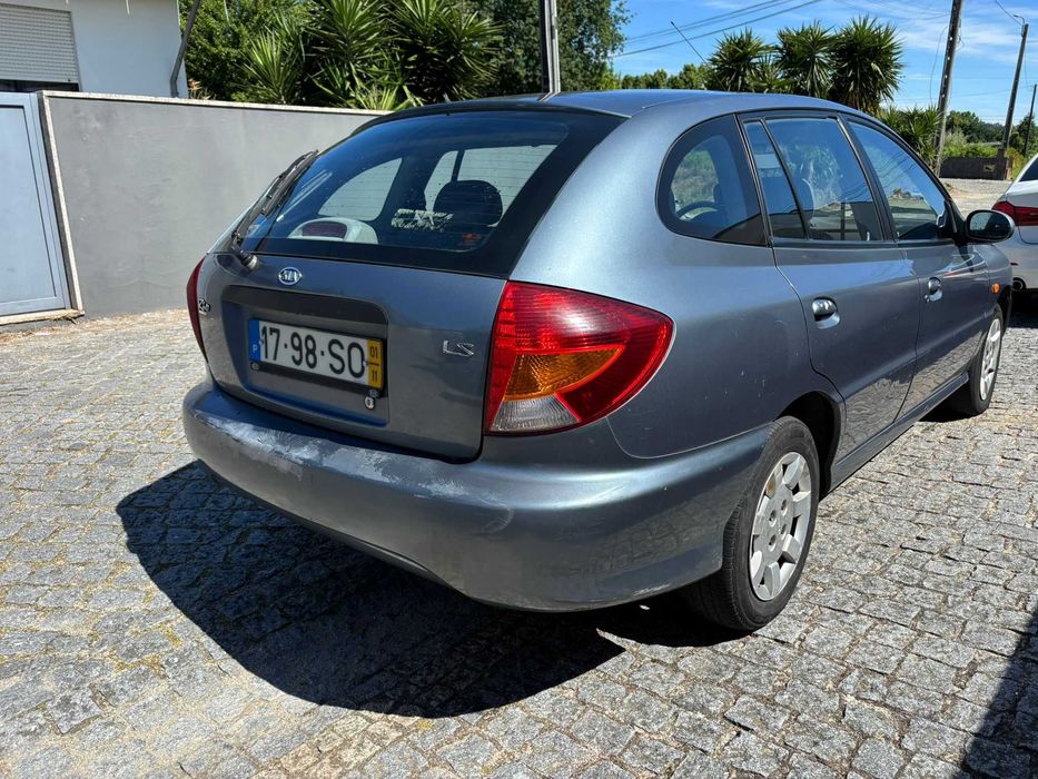 Kia Rio SW — fotografia 3