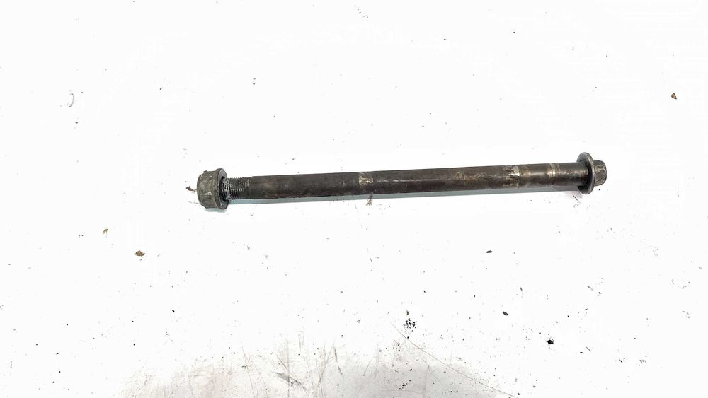 Honda xr125 Oś ośka śruba wahacza czesci