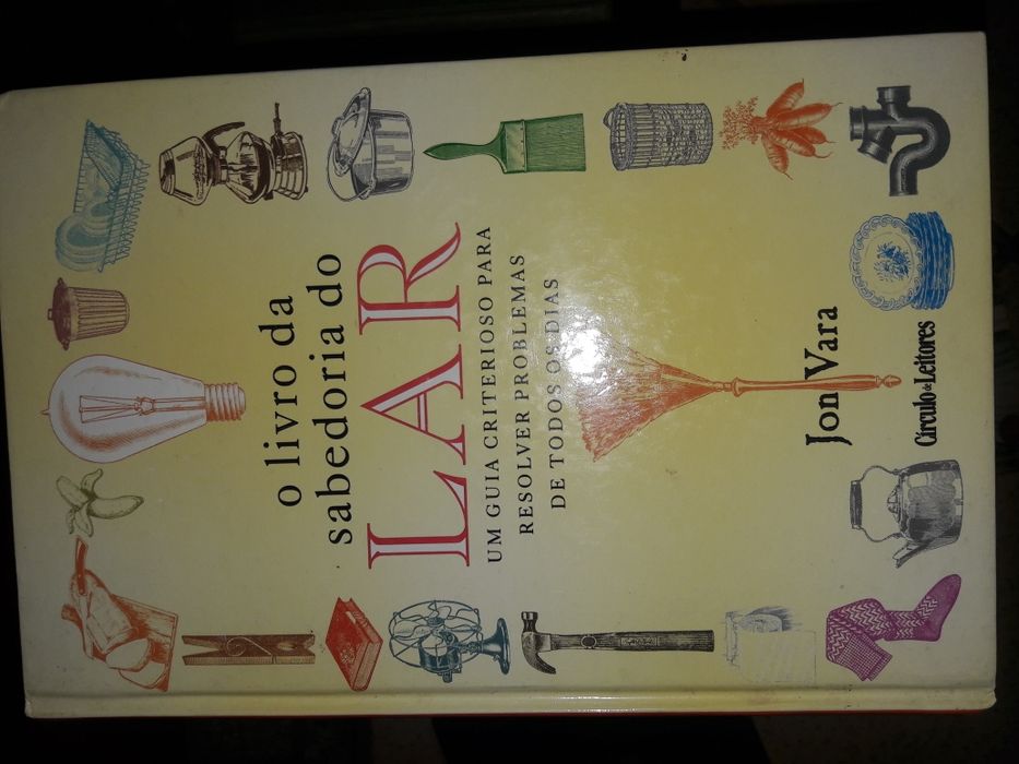 Centenas de livros variados