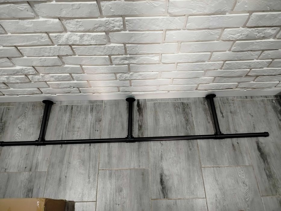 Wieszak ścienny 170 cm