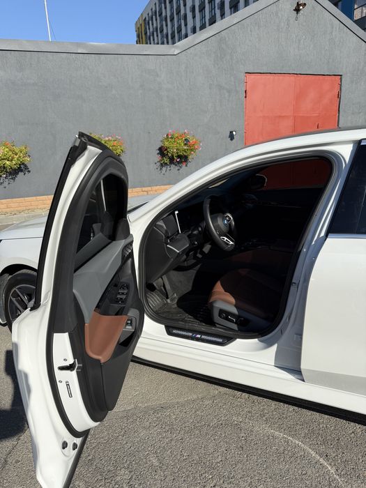 BMW i5 L 35 eDrive 2024