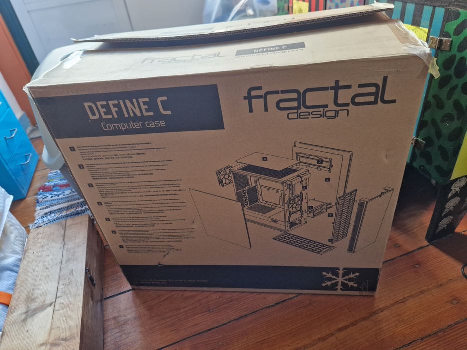 Caixa PC Fractal Design Define C