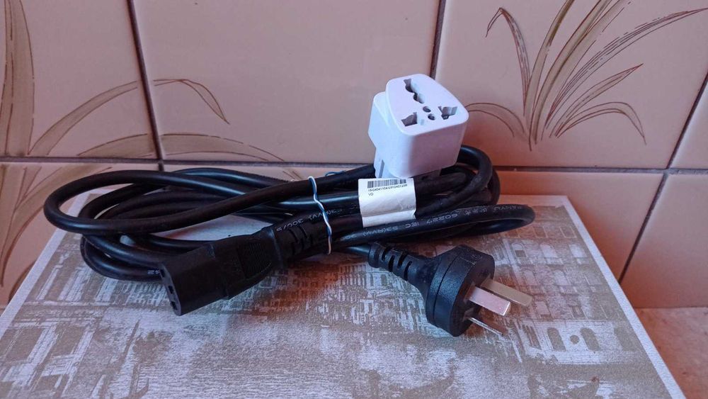 Kabel zasilający do komputera angielski wtyk