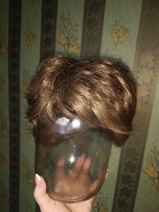 Перука в гарному стані.