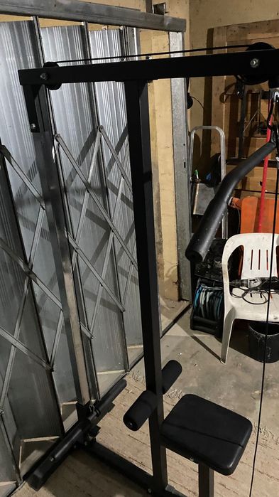 Cable Machine for Strength Training438007065520394240